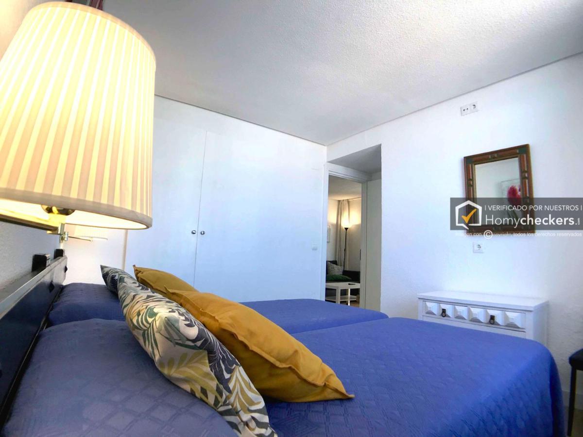 Cozy Apartamento Centro Торемолинос Екстериор снимка
