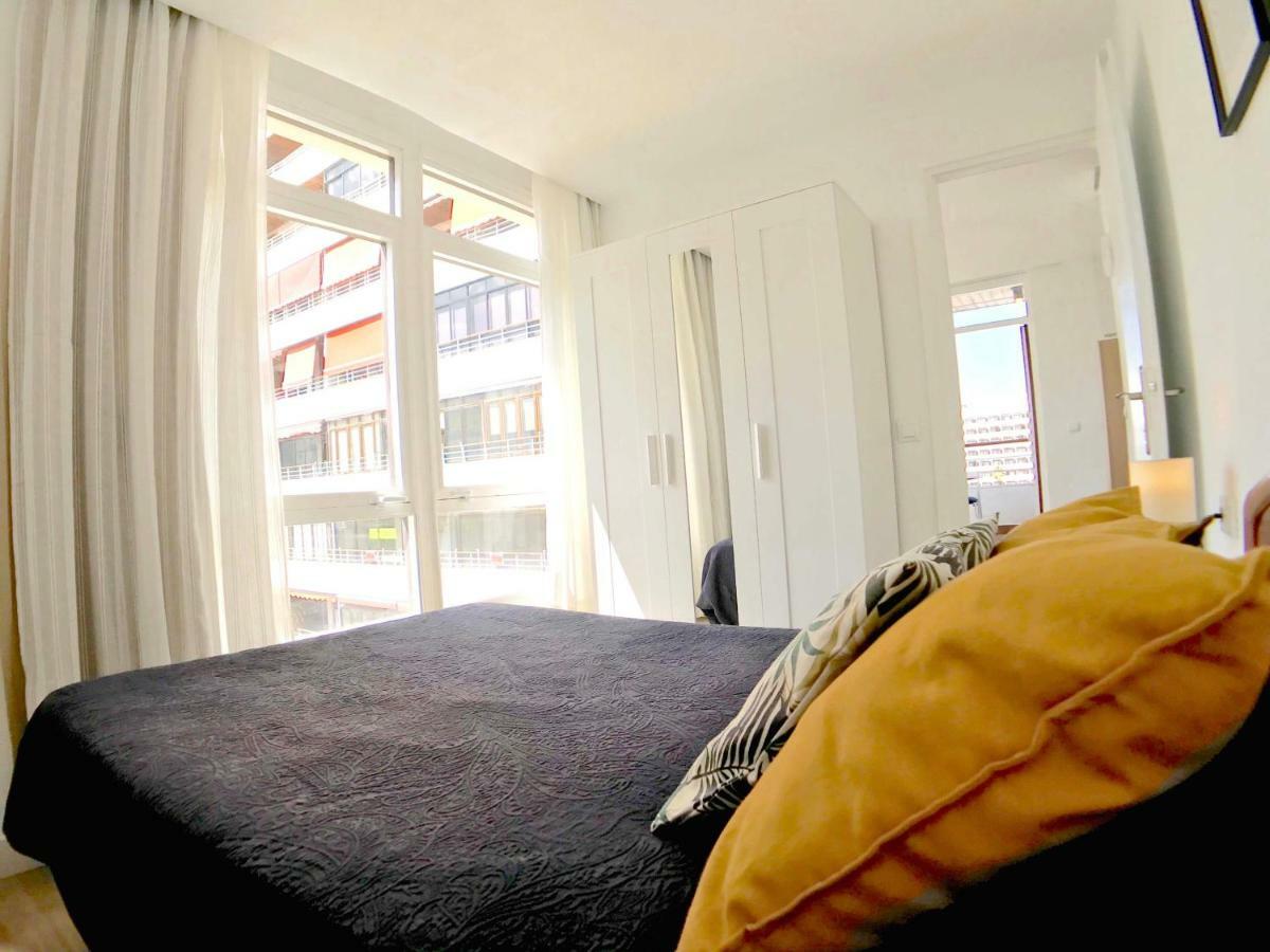 Cozy Apartamento Centro Торемолинос Екстериор снимка